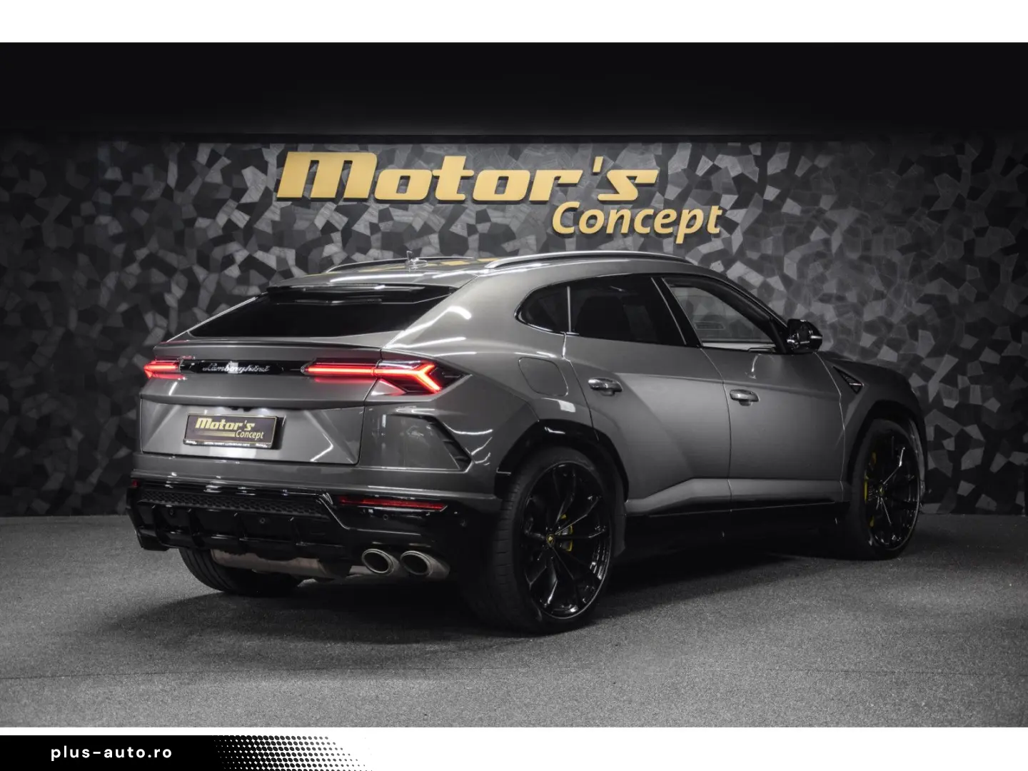 LAMBORGHINI Urus V8 AKRAPOVIC - GRIGIO KERES