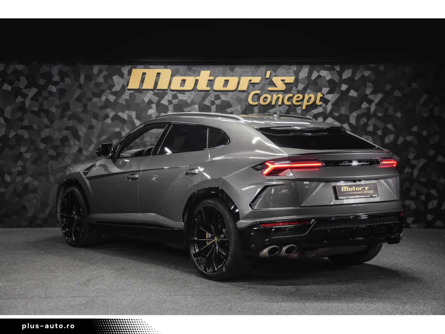 LAMBORGHINI Urus V8 AKRAPOVIC - GRIGIO KERES