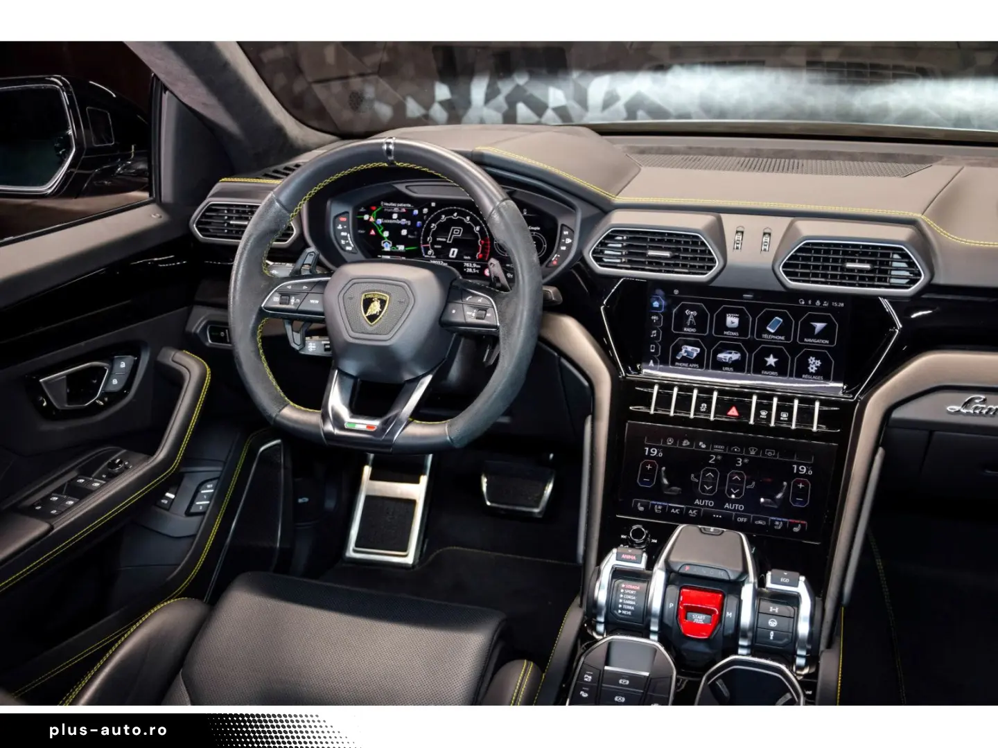 LAMBORGHINI Urus V8 AKRAPOVIC - GRIGIO KERES