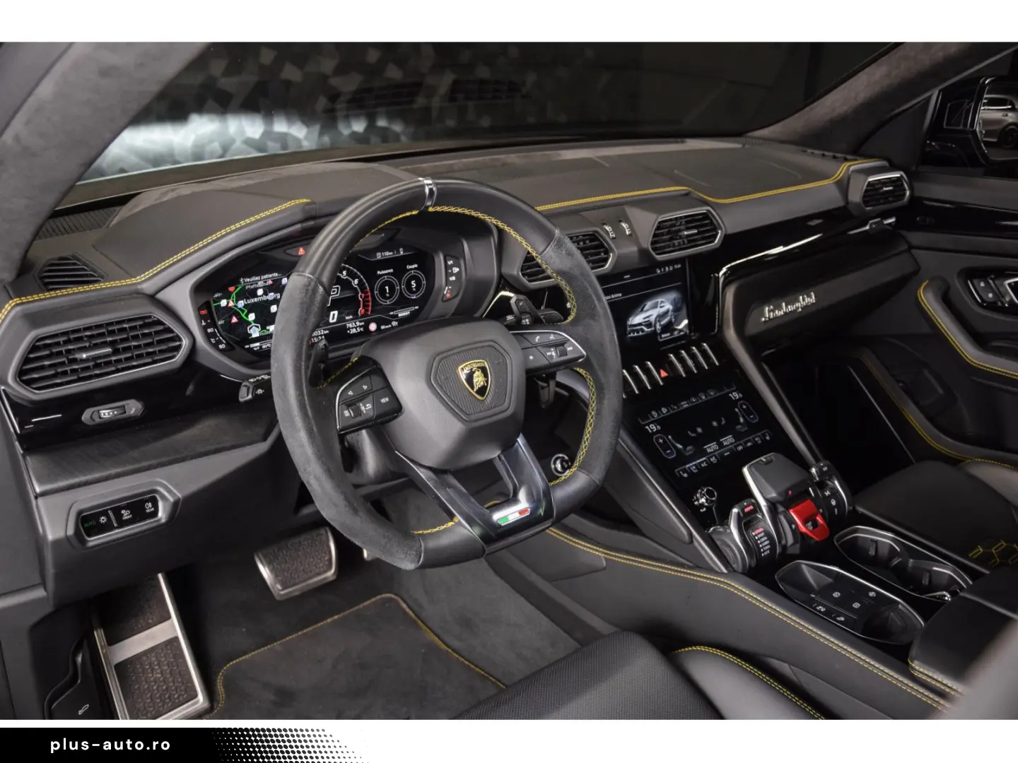 LAMBORGHINI Urus V8 AKRAPOVIC - GRIGIO KERES