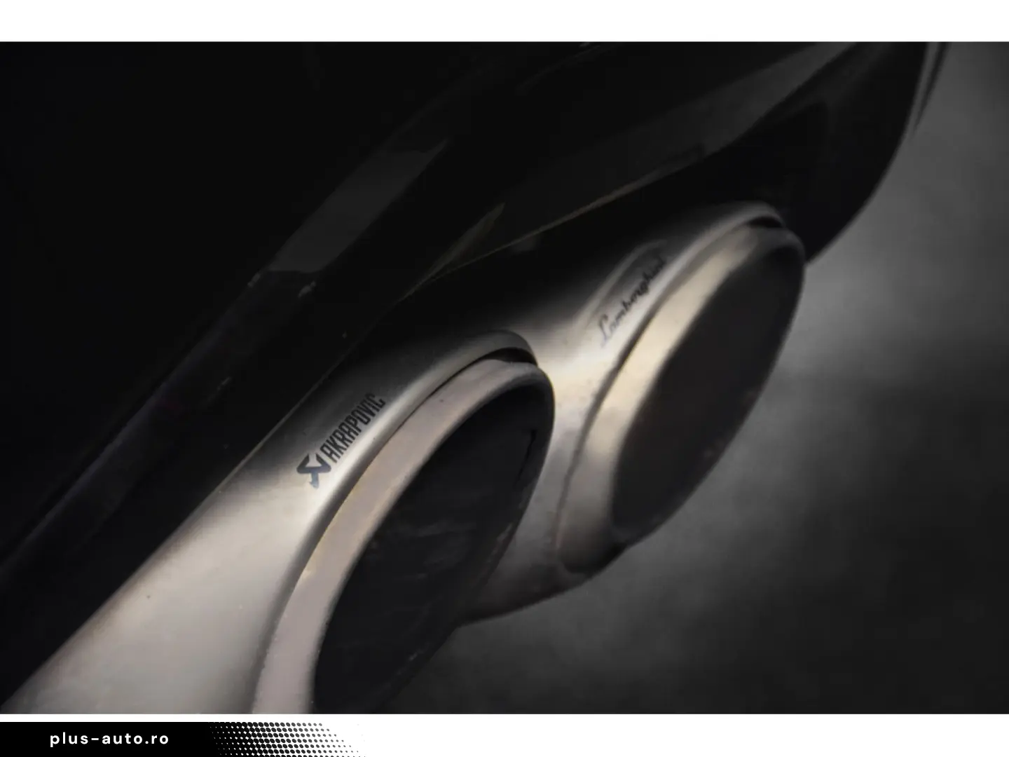 LAMBORGHINI Urus V8 AKRAPOVIC - GRIGIO KERES