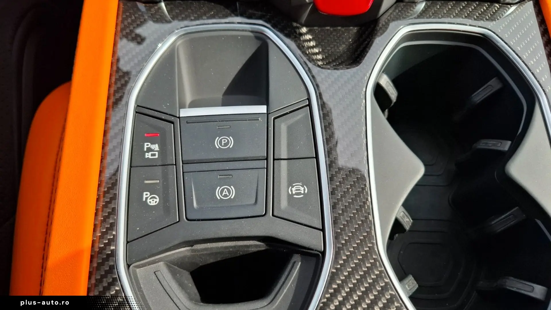LAMBORGHINI Urus 4.0 V8 Autom. NEUWERTIG!