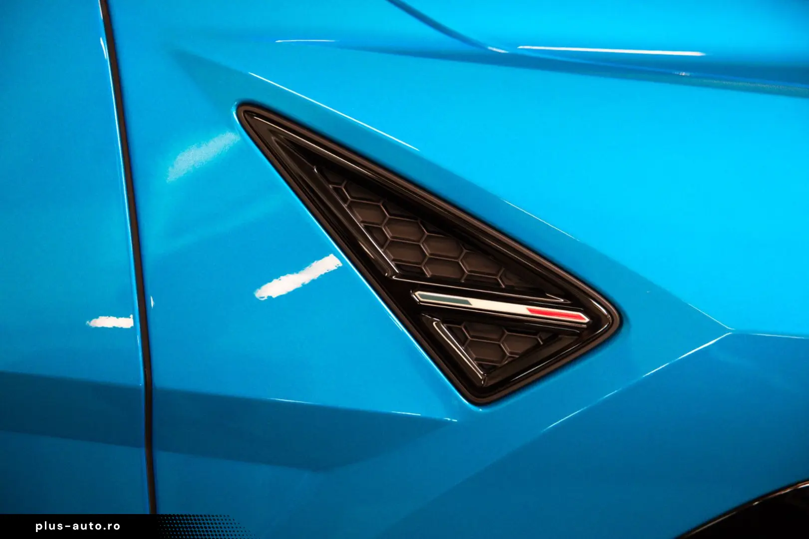 LAMBORGHINI URUS S NO VAT PANO BANG&OLUFSEN MASSAGE 23