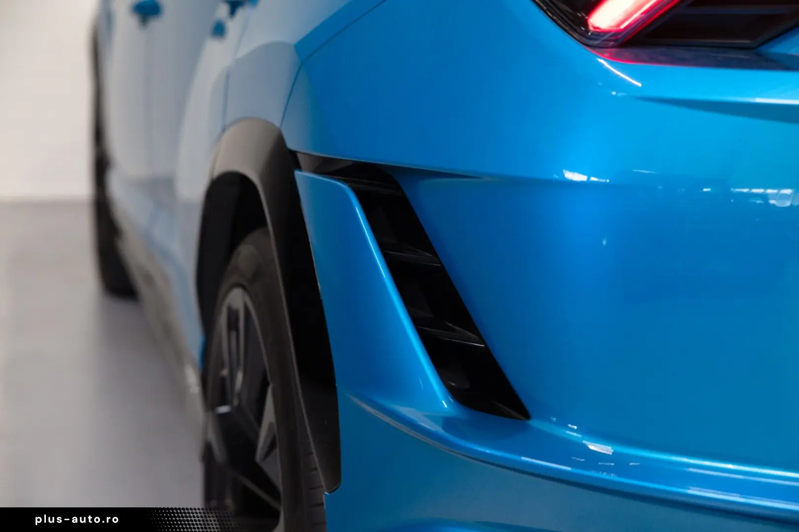 LAMBORGHINI URUS S NO VAT PANO BANG&OLUFSEN MASSAGE 23