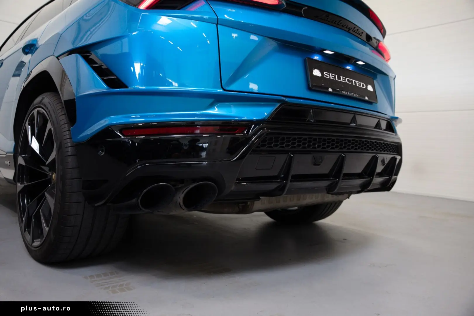 LAMBORGHINI URUS S NO VAT PANO BANG&OLUFSEN MASSAGE 23