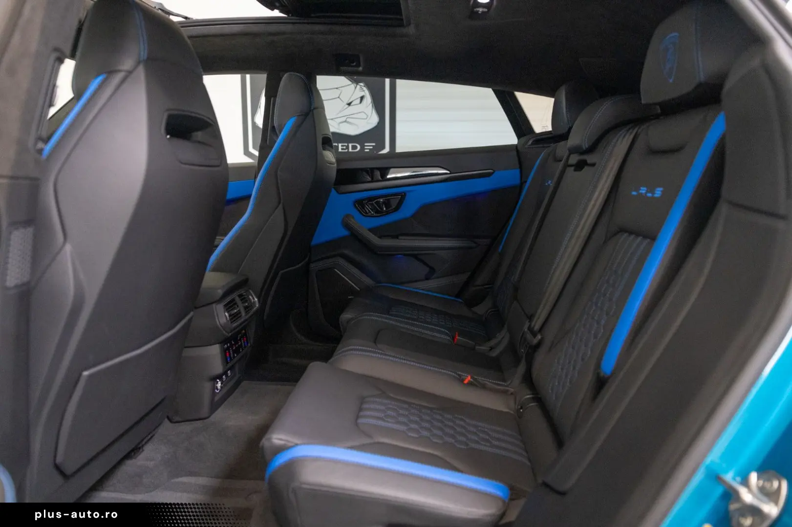 LAMBORGHINI URUS S NO VAT PANO BANG&OLUFSEN MASSAGE 23