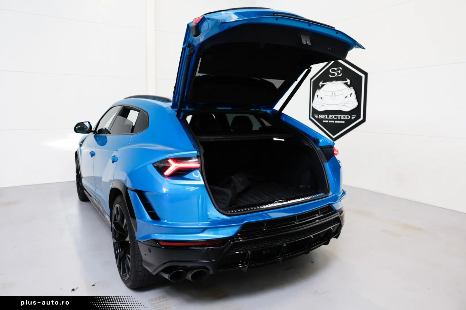 LAMBORGHINI URUS S NO VAT PANO BANG&OLUFSEN MASSAGE 23
