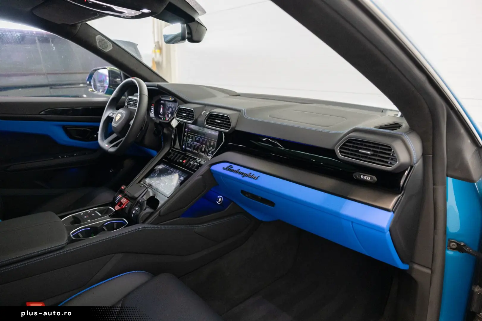 LAMBORGHINI URUS S NO VAT PANO BANG&OLUFSEN MASSAGE 23