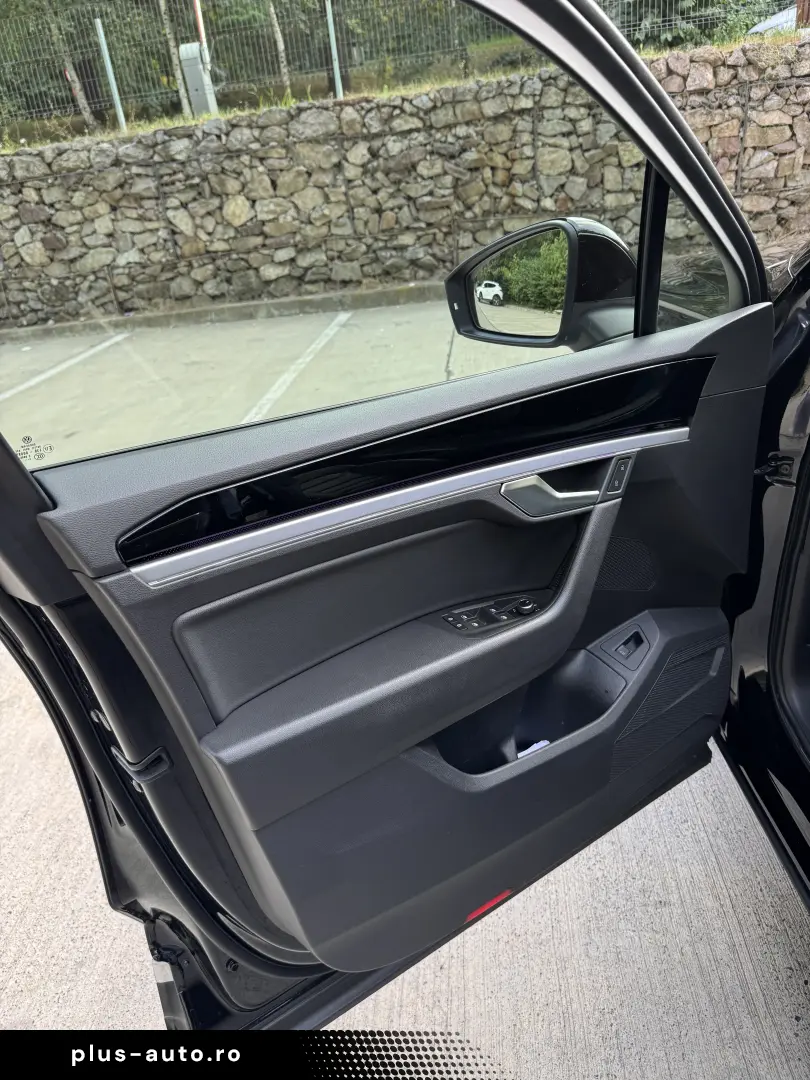 VOLKSWAGEN Touareg 2019 — imagine 15