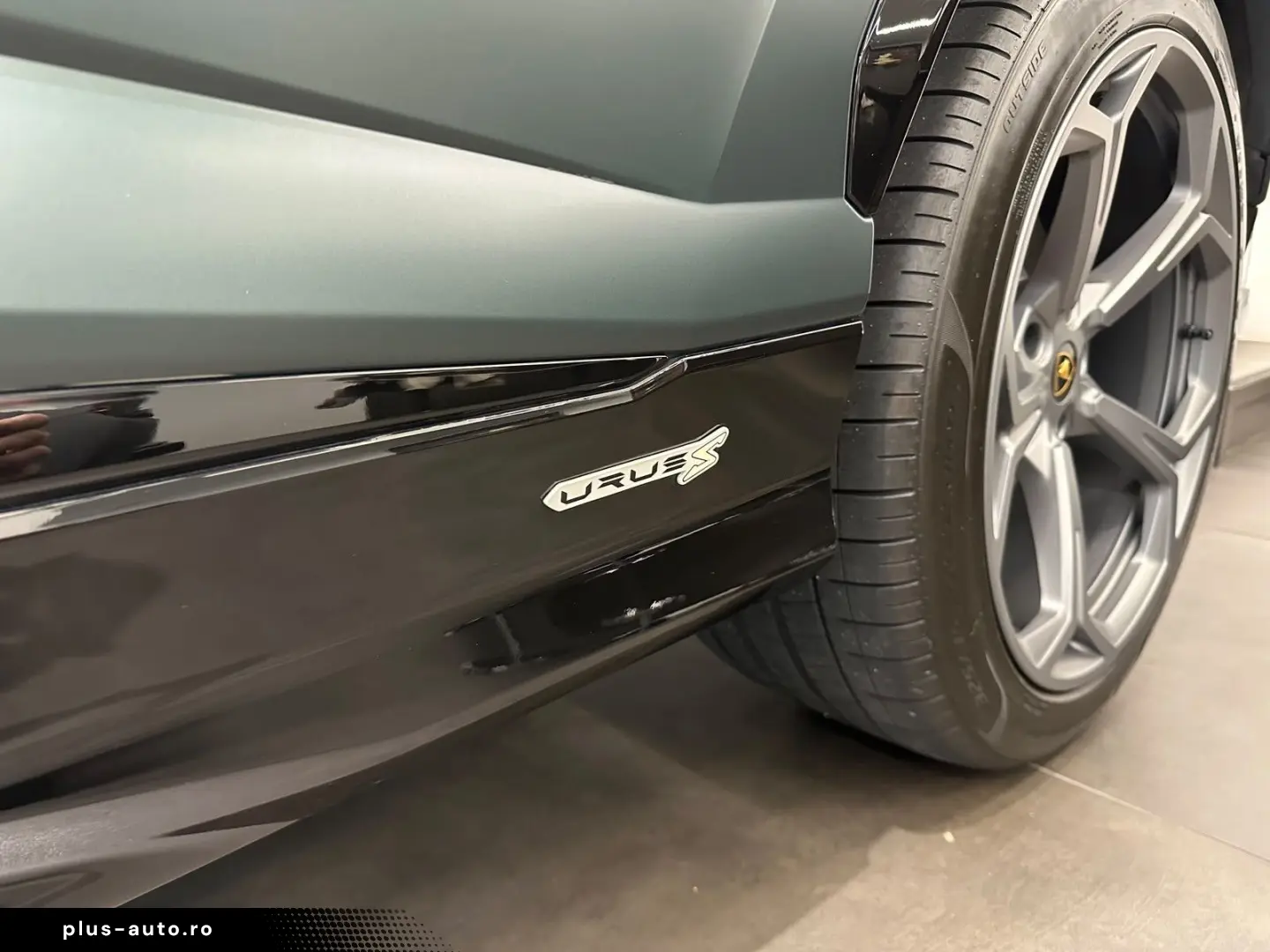 LAMBORGHINI Urus 4.0 V8 Sport