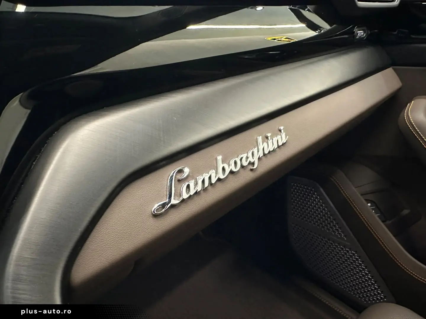 LAMBORGHINI Urus 4.0 V8 Sport