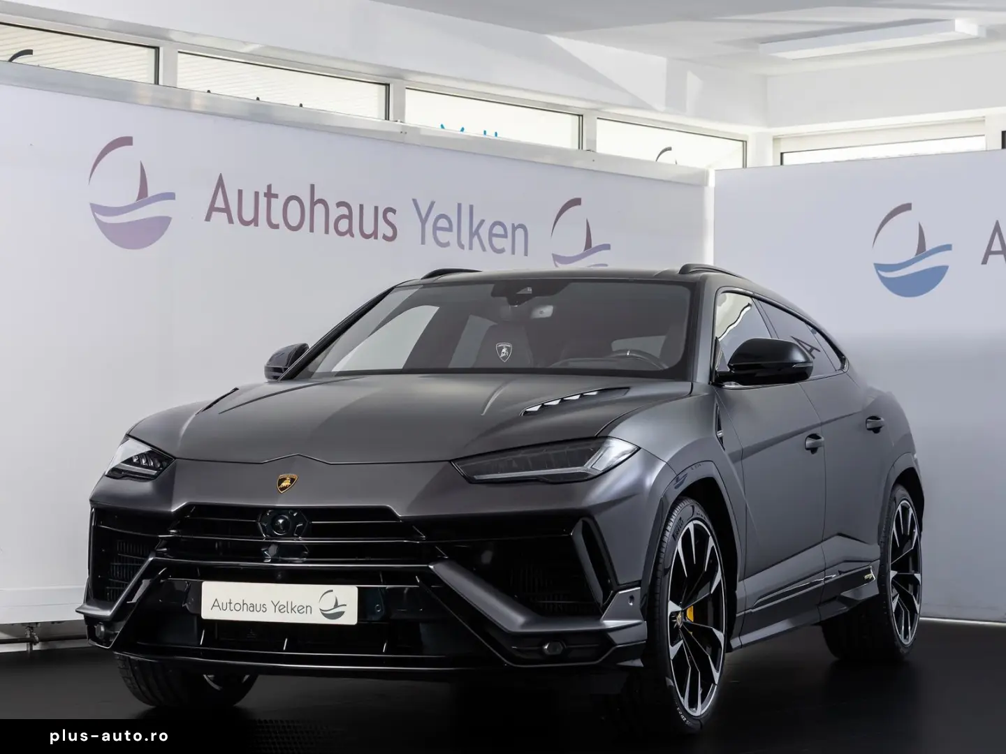LAMBORGHINI Urus S MY23 AKRAPOVIC B&O PANO 23