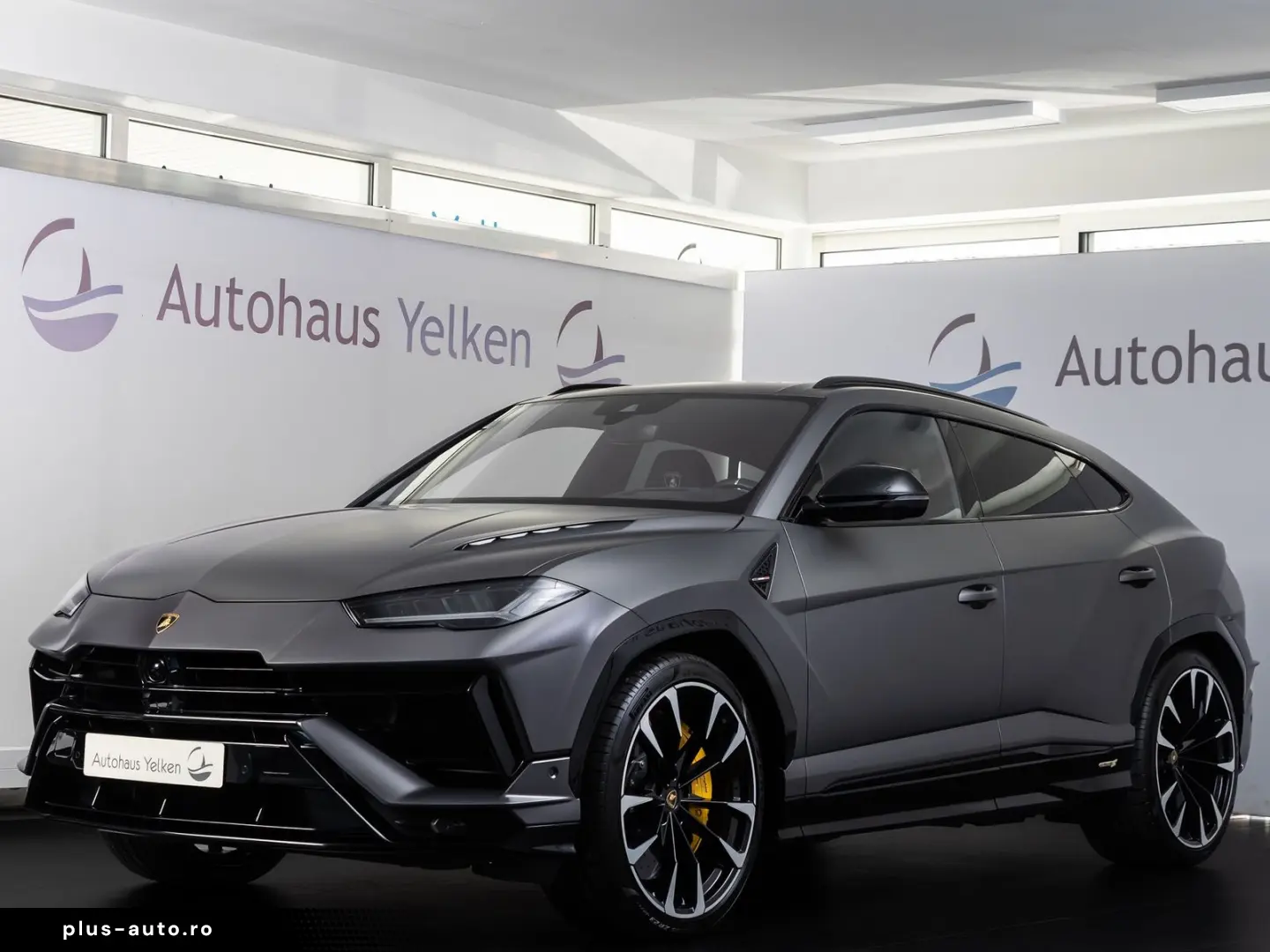 LAMBORGHINI Urus S MY23 AKRAPOVIC B&O PANO 23