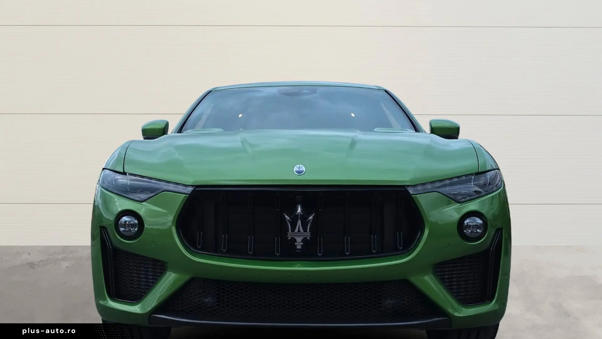 MASERATI LEVANTE TROFEO 581 CP • Pano