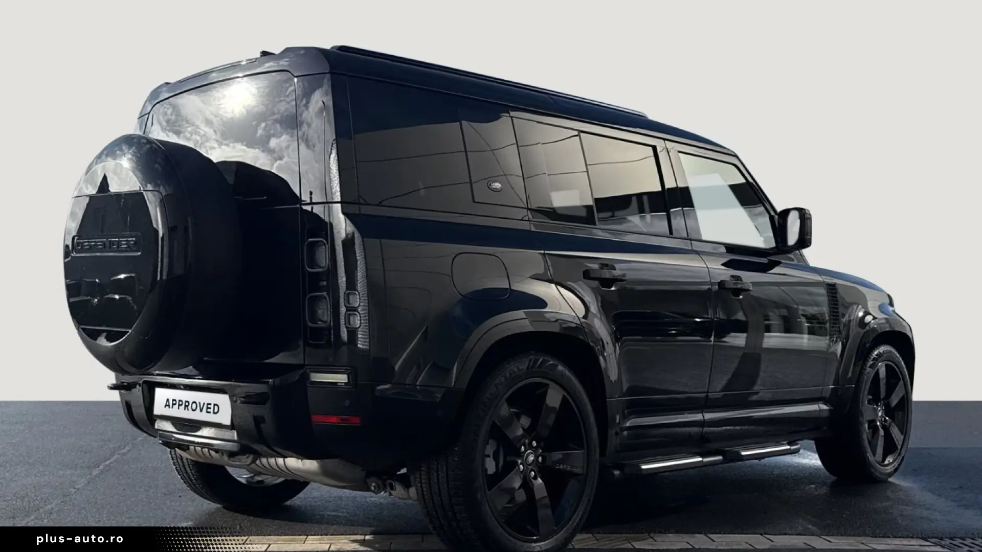 LAND ROVER DEFENDER 110 D300   X-DYNAMIC HSE