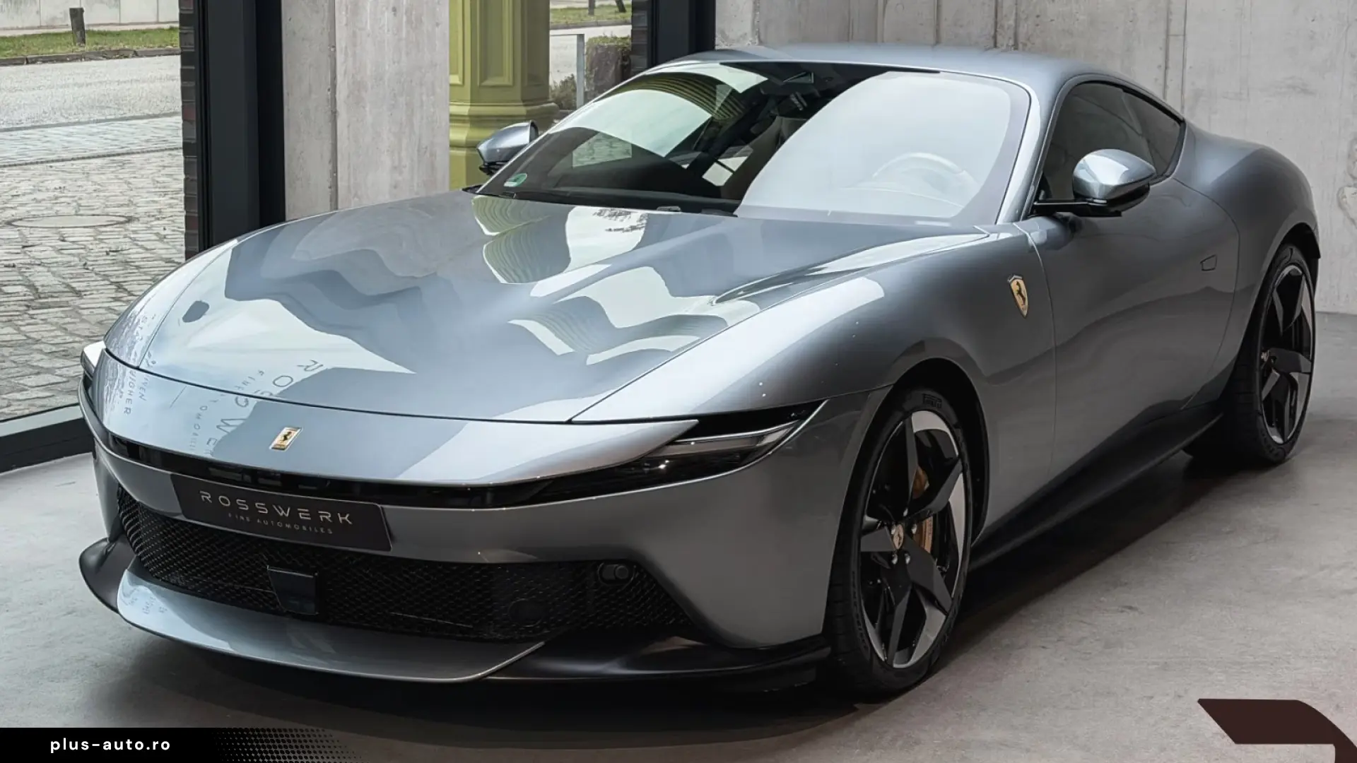 FERRARI AMALFI CARBON LED • MAGNERIDE