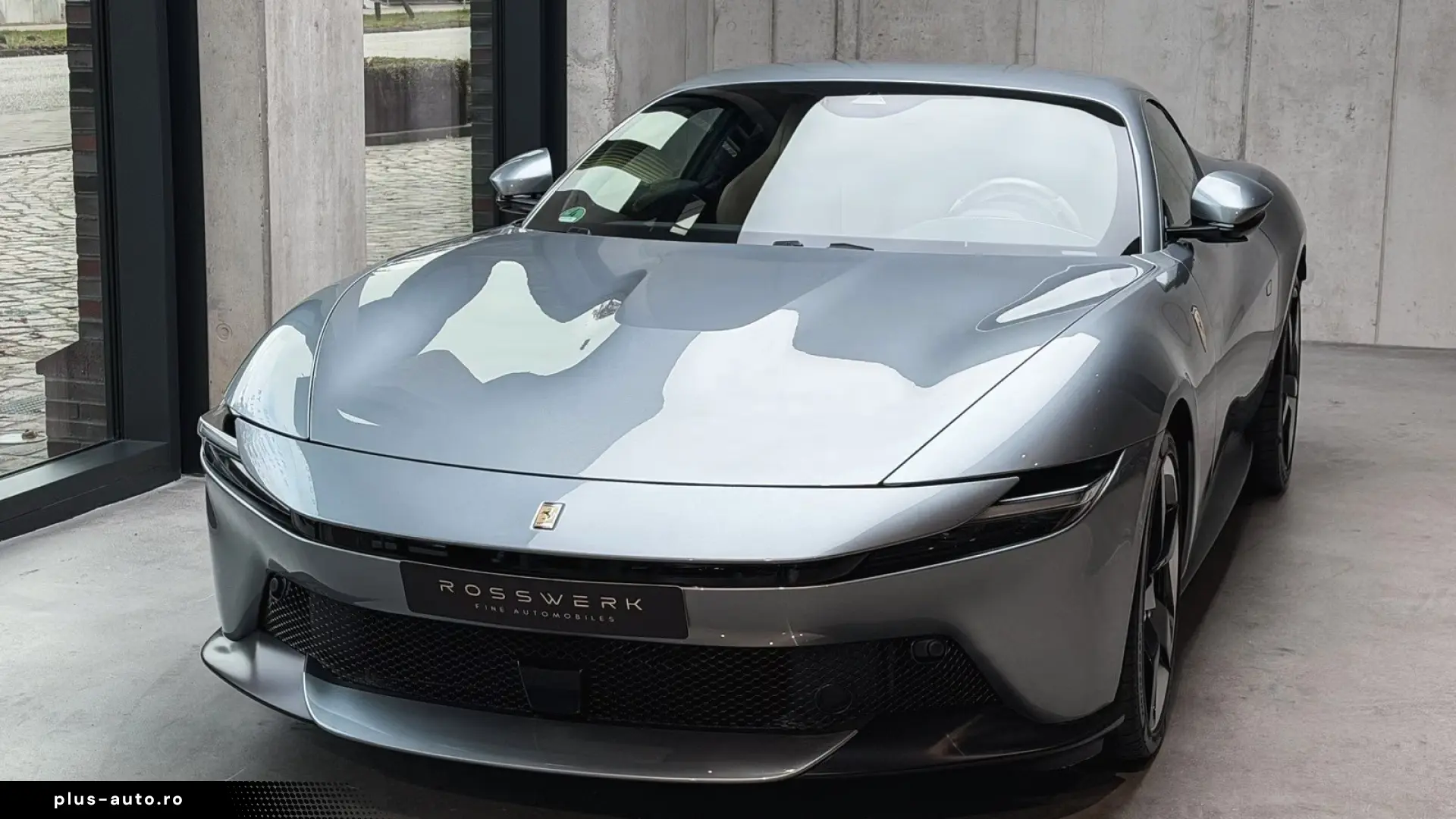 FERRARI AMALFI CARBON LED • MAGNERIDE