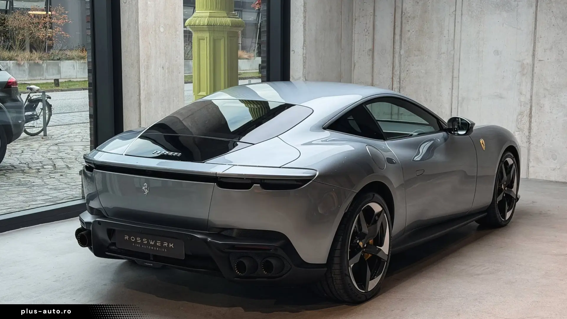 FERRARI AMALFI CARBON LED • MAGNERIDE