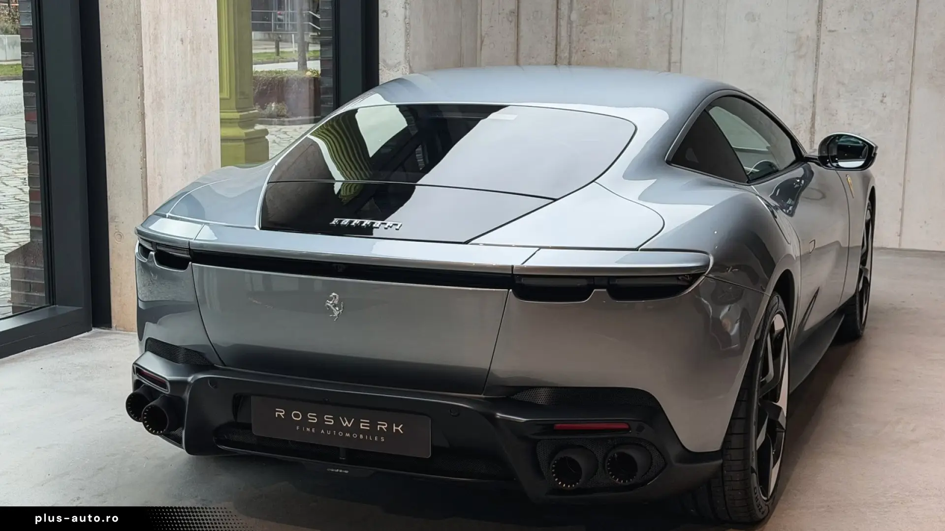 FERRARI AMALFI CARBON LED • MAGNERIDE