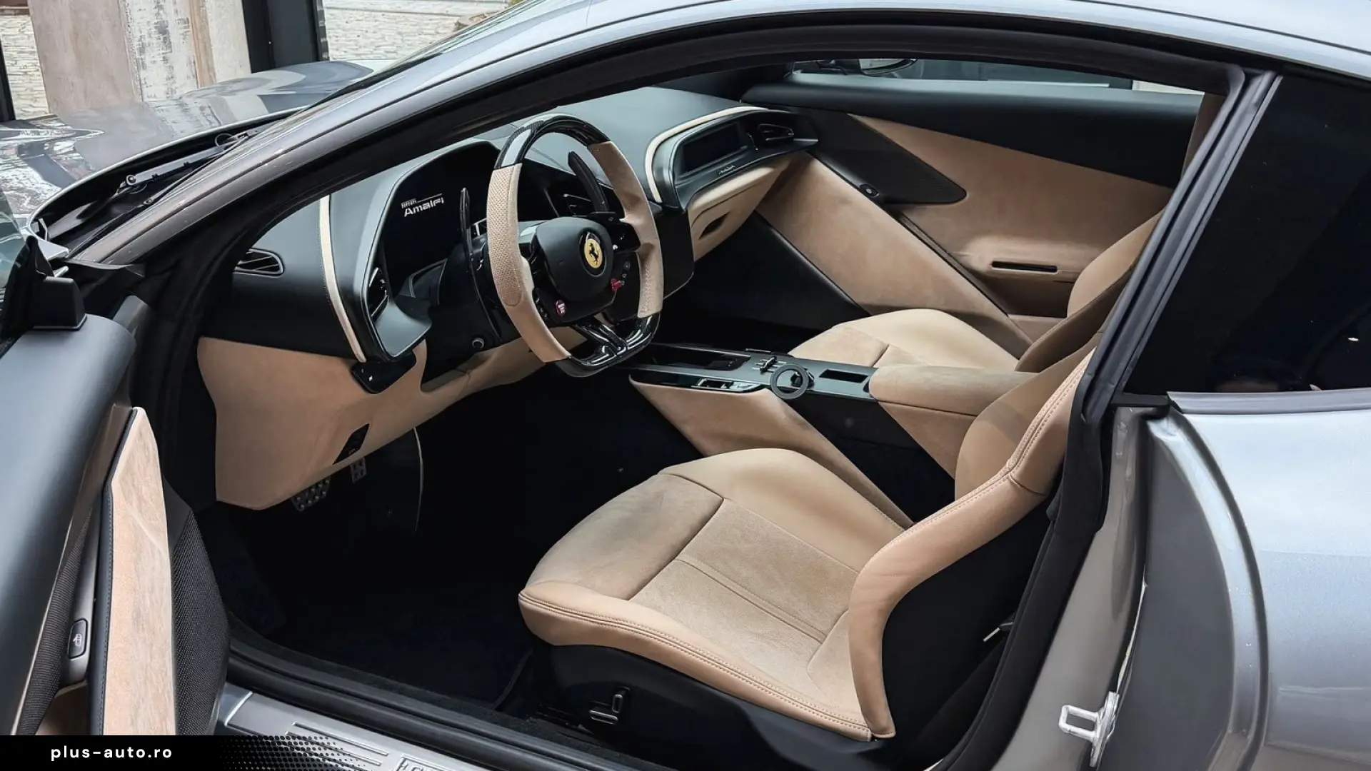 FERRARI AMALFI CARBON LED • MAGNERIDE
