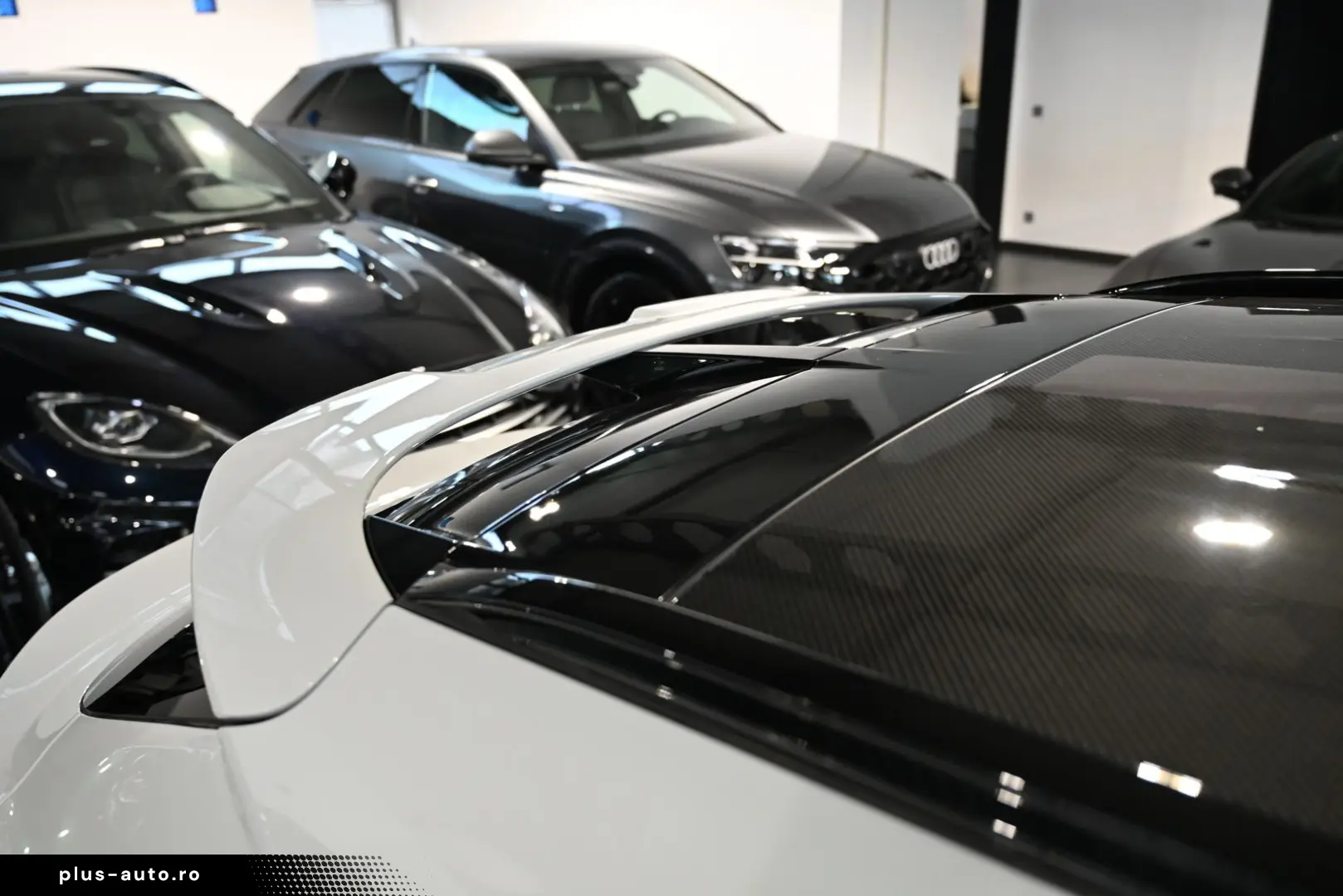 ASTON MARTIN DBX S Apex Grey PPF Lackschutz Magnesium Carbon