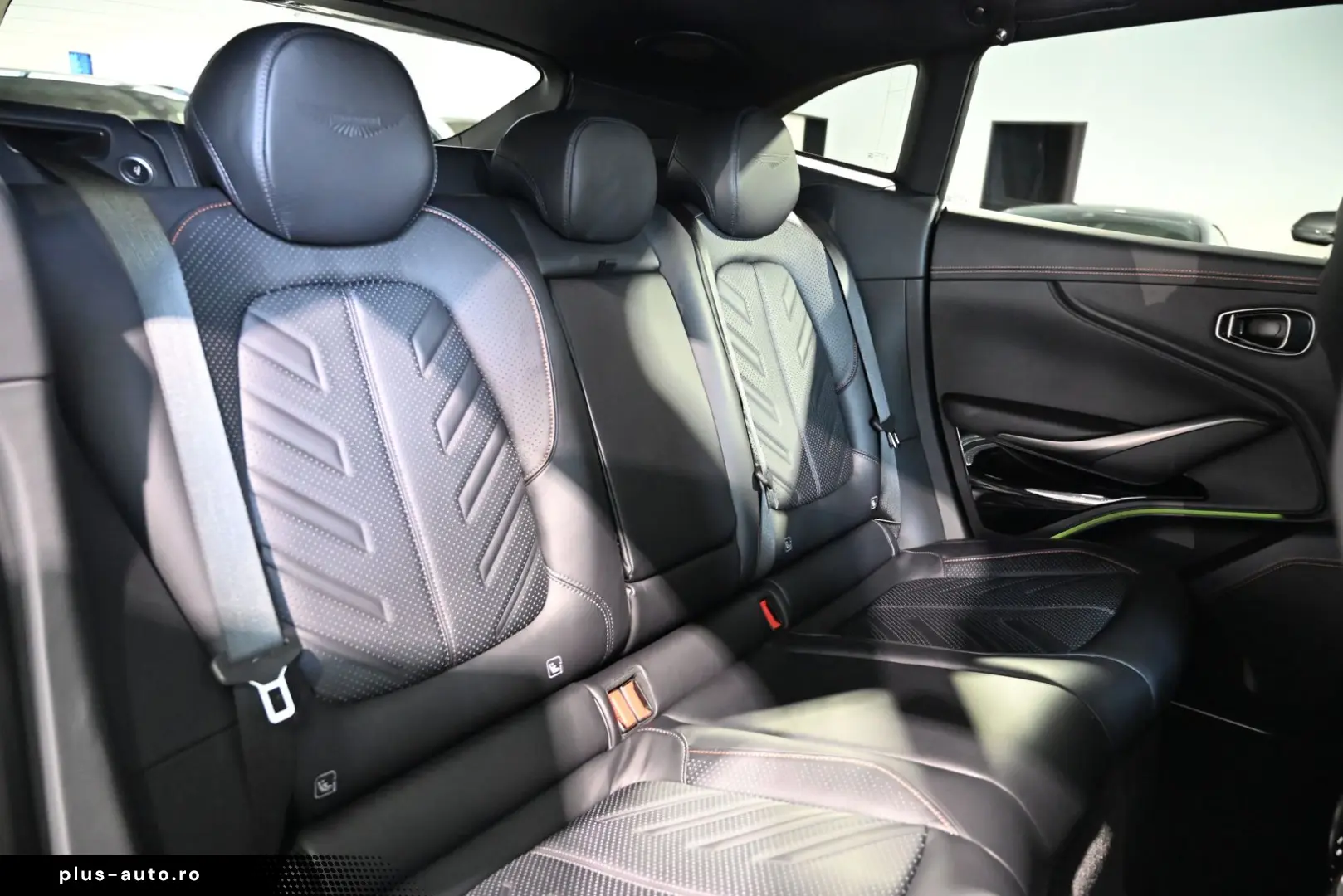 ASTON MARTIN DBX S Apex Grey PPF Lackschutz Magnesium Carbon