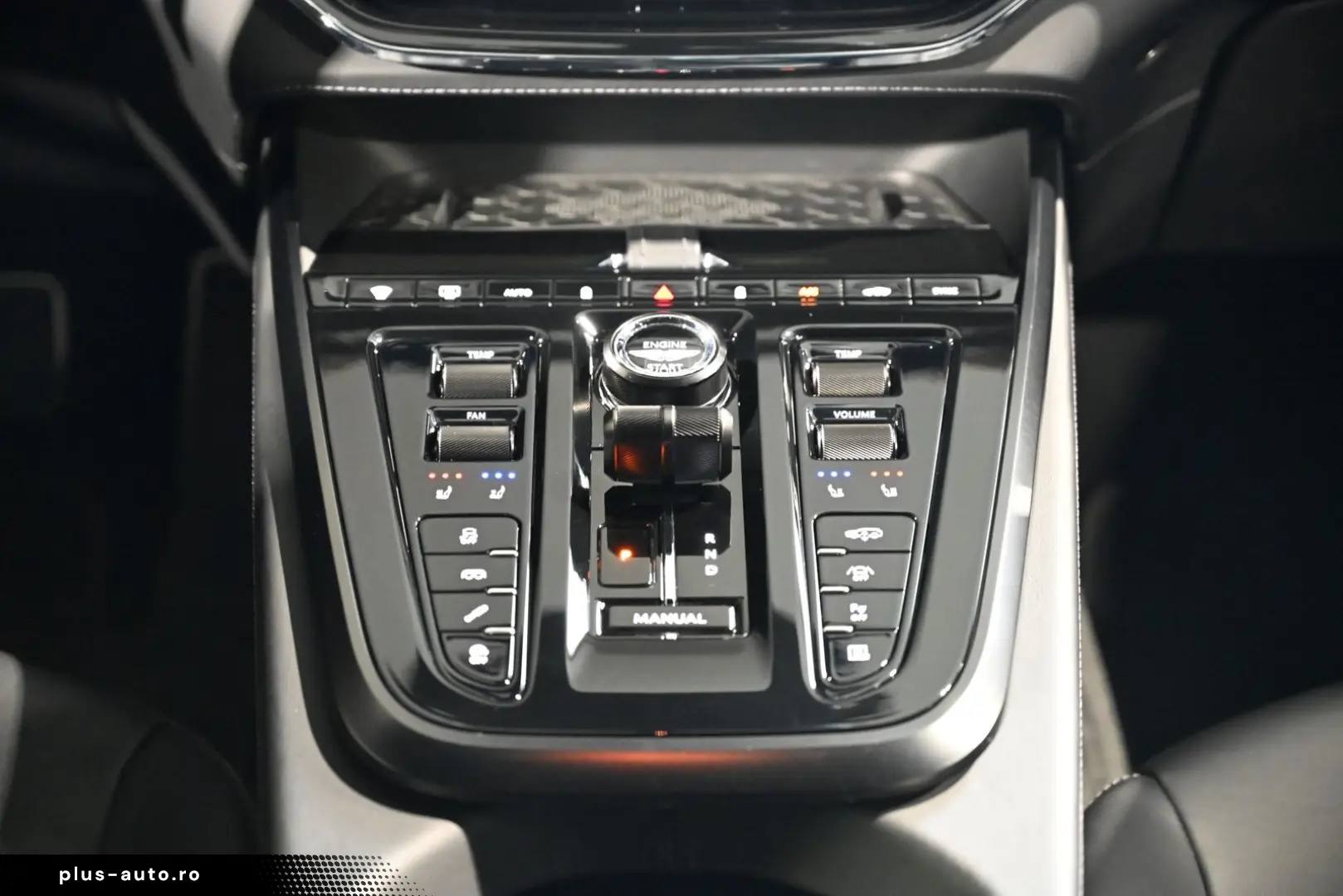 ASTON MARTIN DBX S Apex Grey PPF Lackschutz Magnesium Carbon
