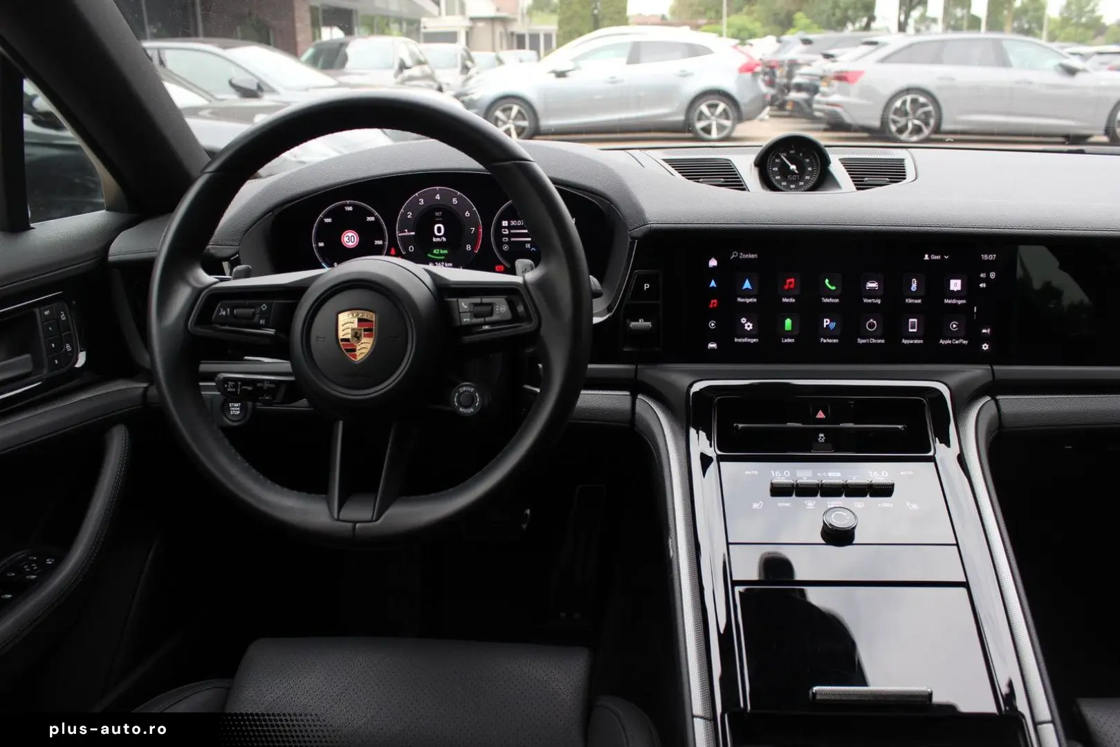PORSCHE Panamera 2024 — imagine 9