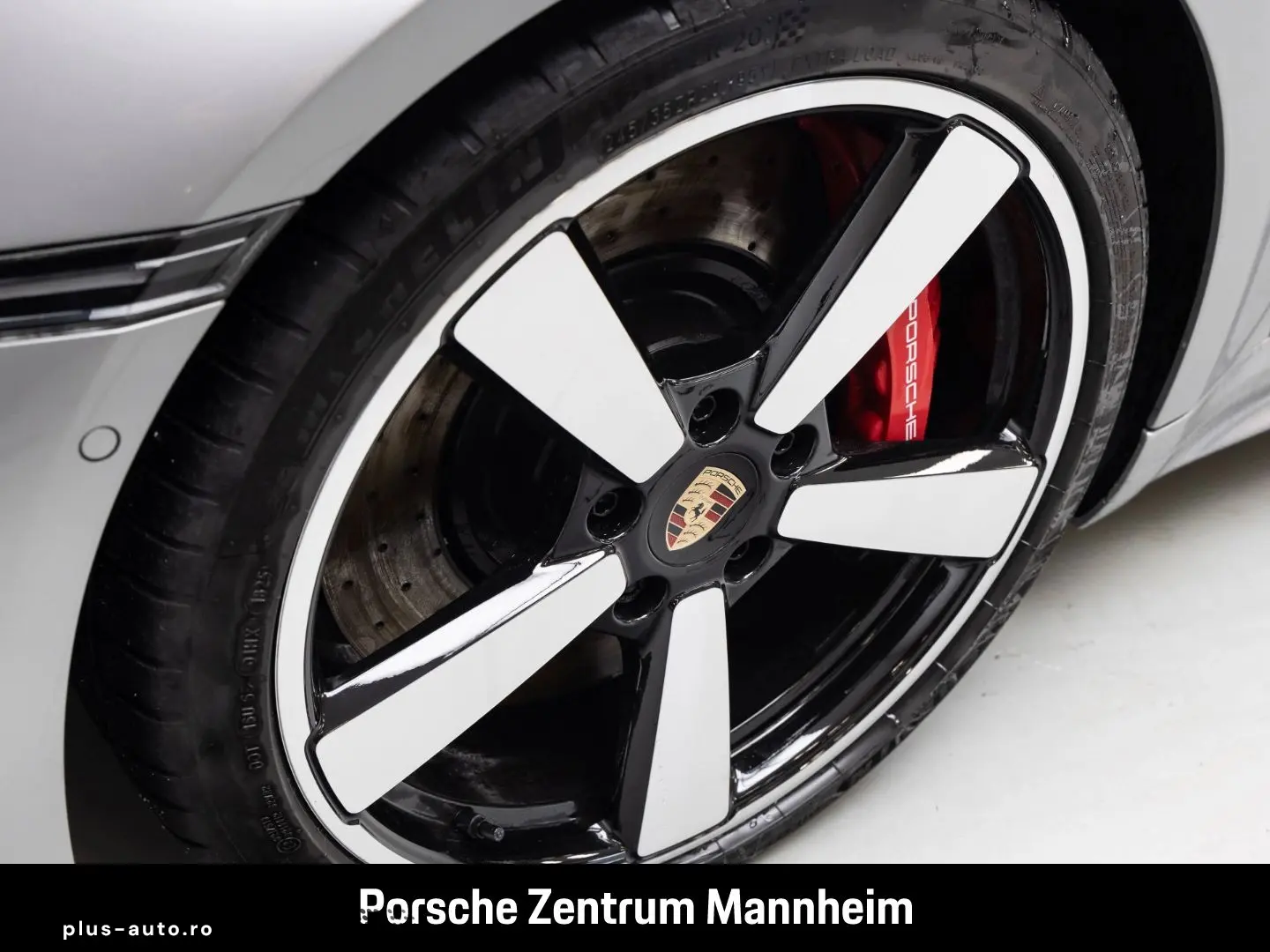 PORSCHE 992 -2 Carrera S Schiebedach Sportabgas Lift Spo