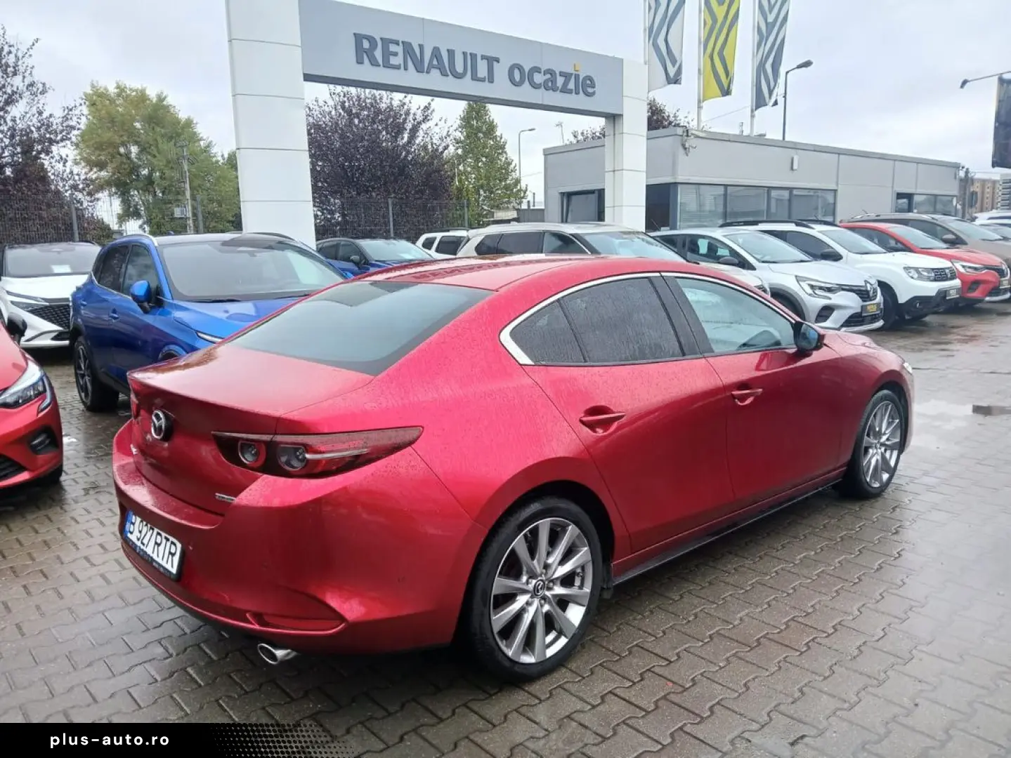 Mazda 3 Sedan e-Skyactiv-G122 AT MHEV Plus