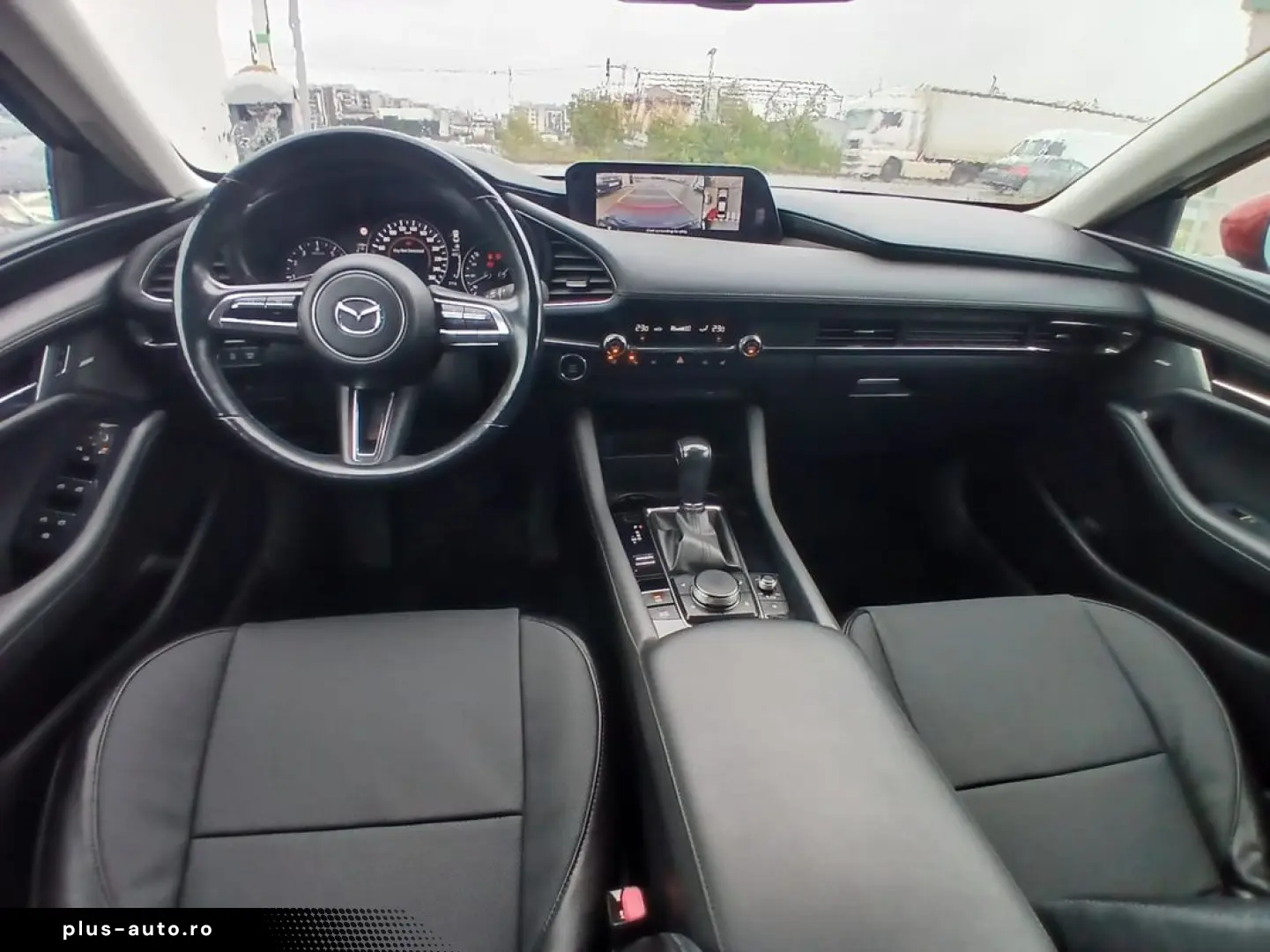 Mazda 3 Sedan e-Skyactiv-G122 AT MHEV Plus