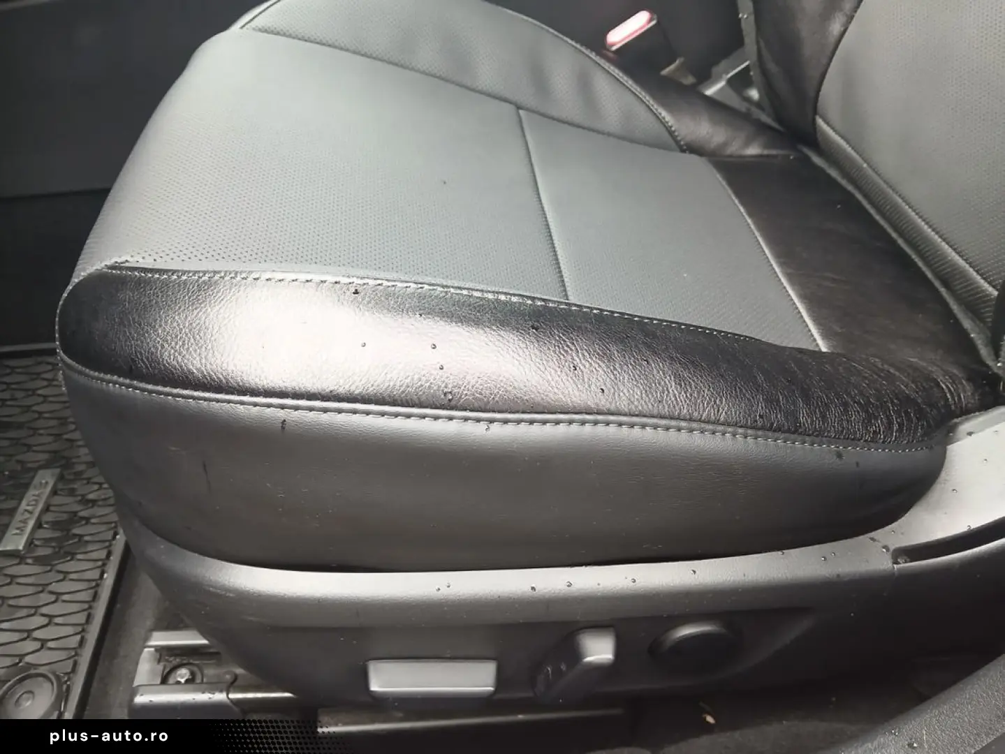 Mazda 3 Sedan e-Skyactiv-G122 AT MHEV Plus