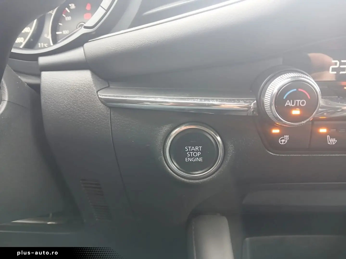 Mazda 3 Sedan e-Skyactiv-G122 AT MHEV Plus