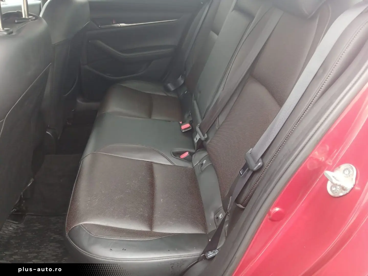 Mazda 3 Sedan e-Skyactiv-G122 AT MHEV Plus