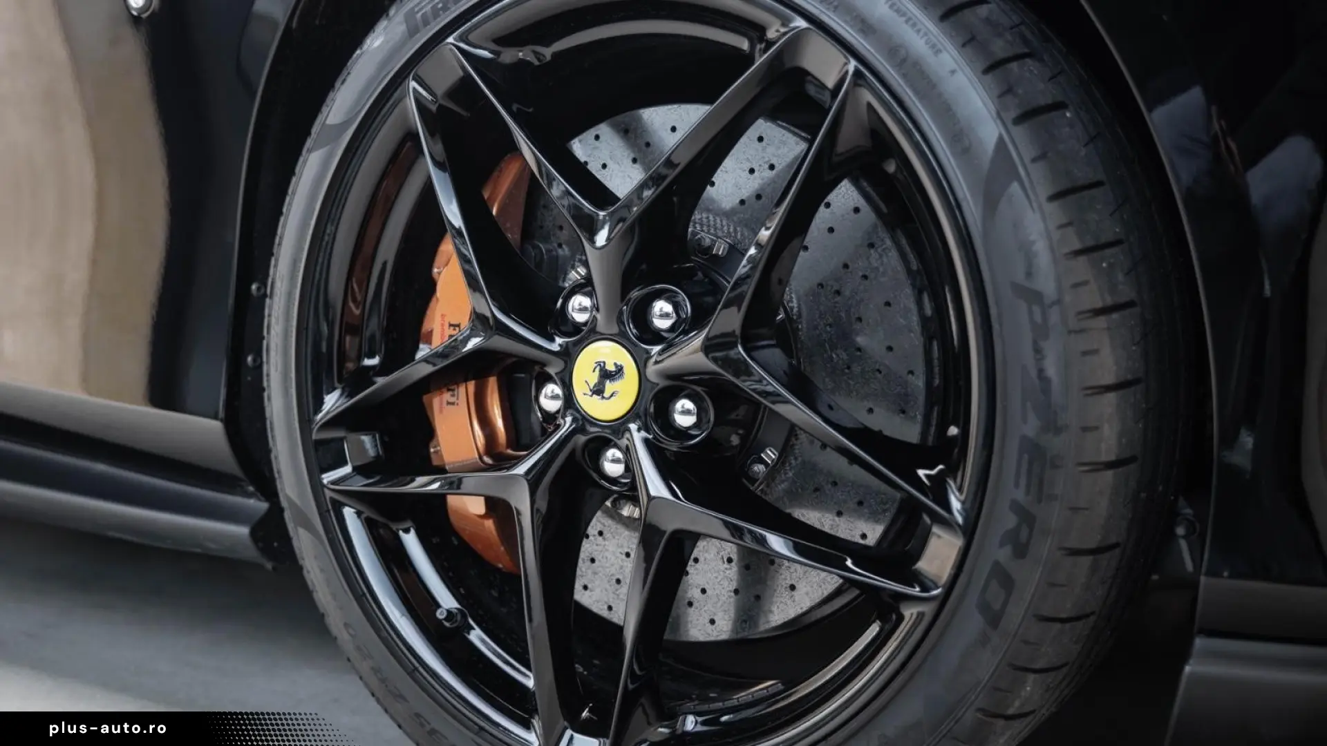 FERRARI ROMA SPIDER   DAYTONA SEATS • MAGNERIDE