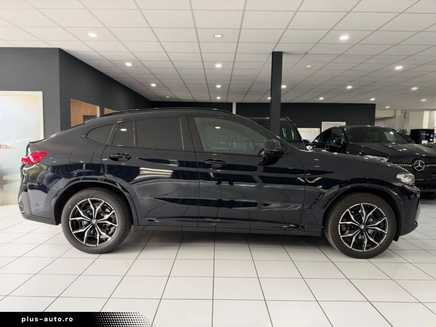 BMW X4 xDrive 20d M-PAKET PANO ACC AHK KEYLESS CARPL