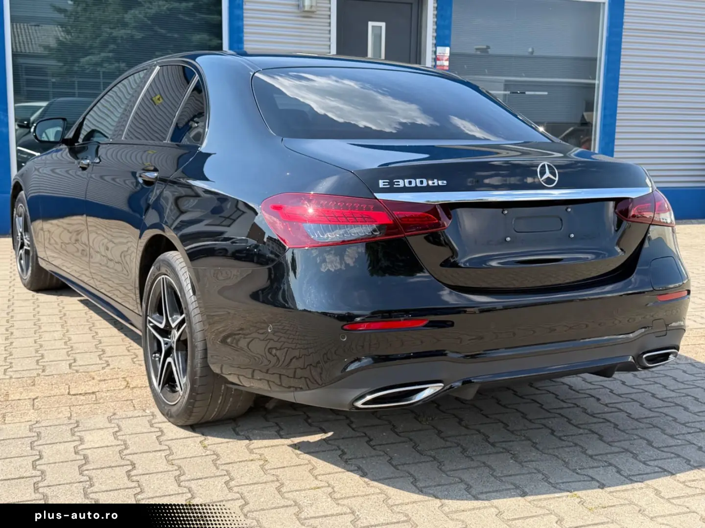 MERCEDES-BENZ E 300de Lim. AMG NIGHT LED TLEDER NAV RACM PDC