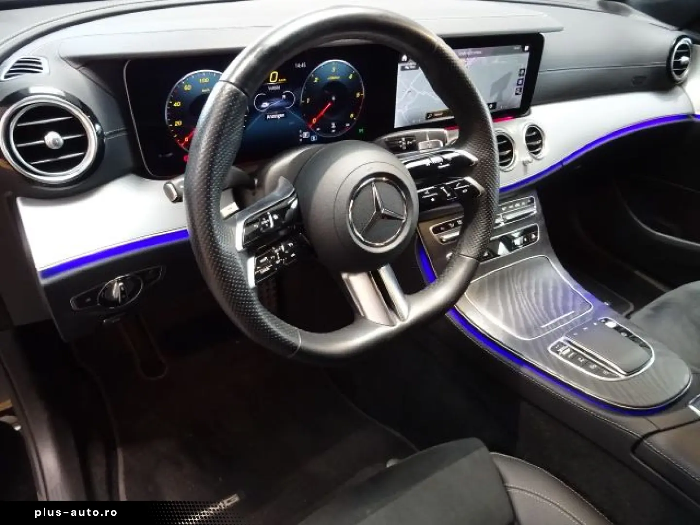 MERCEDES-BENZ E 200 d  AMG Night AHK Burmester 360