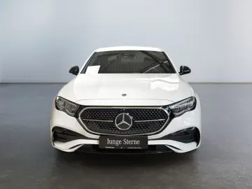 MERCEDES-BENZ E 200   AMG NIGHT DISTR KAMERA SPUR PDC SHZ
