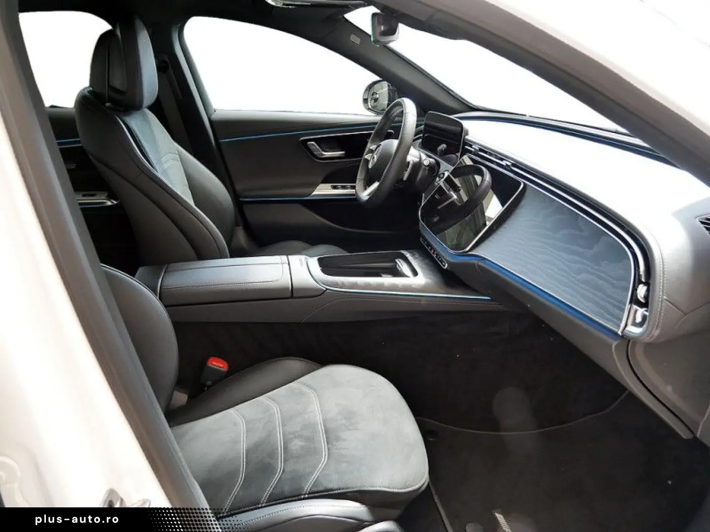 MERCEDES-BENZ E 200   AMG NIGHT DISTR KAMERA SPUR PDC SHZ