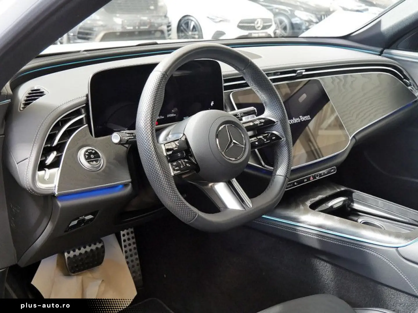 MERCEDES-BENZ E 200   AMG NIGHT DISTR KAMERA SPUR PDC SHZ