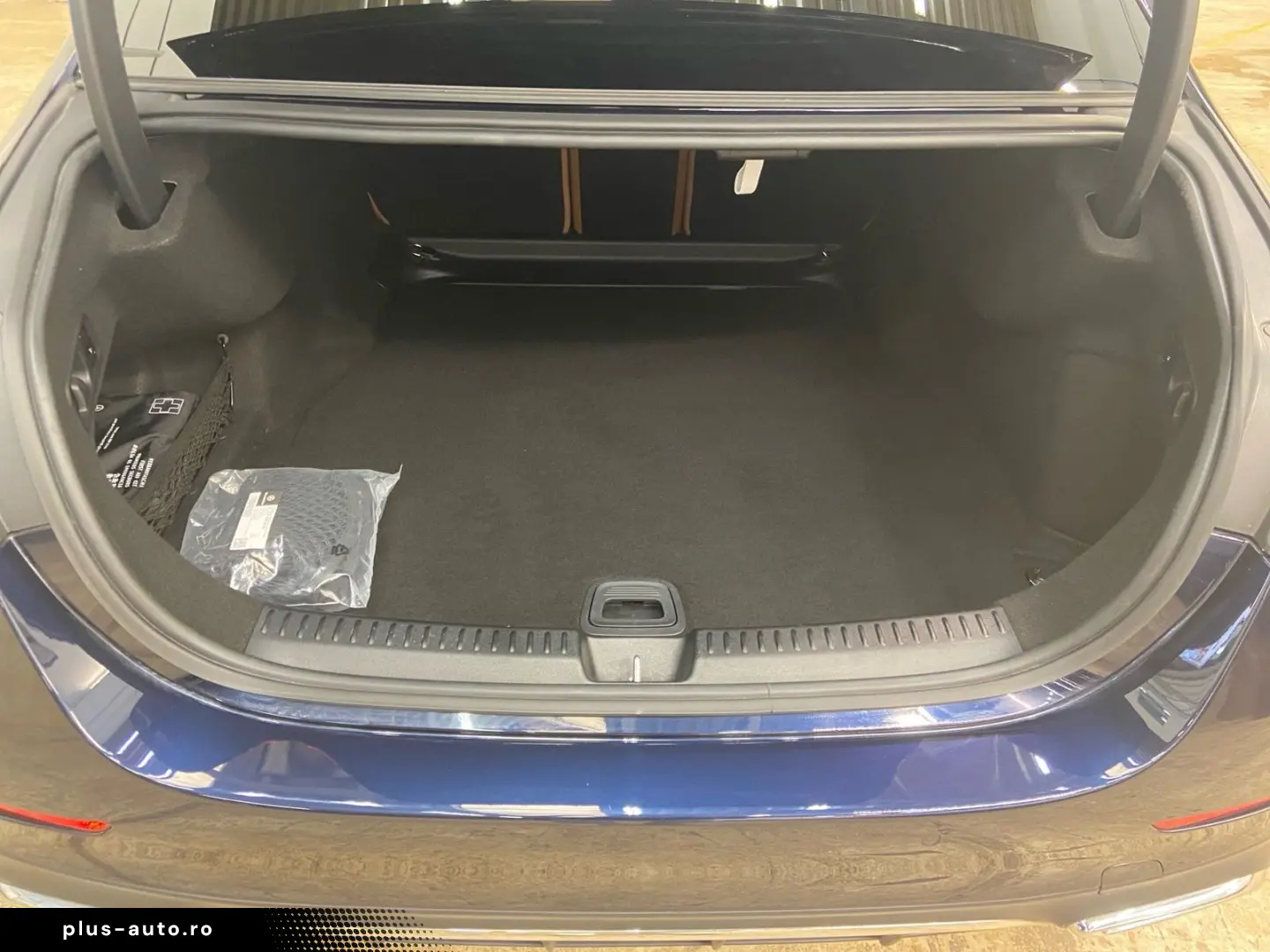 MERCEDES-BENZ E 200 d AMG AHK Sitzklima 360  Digital&hellip;