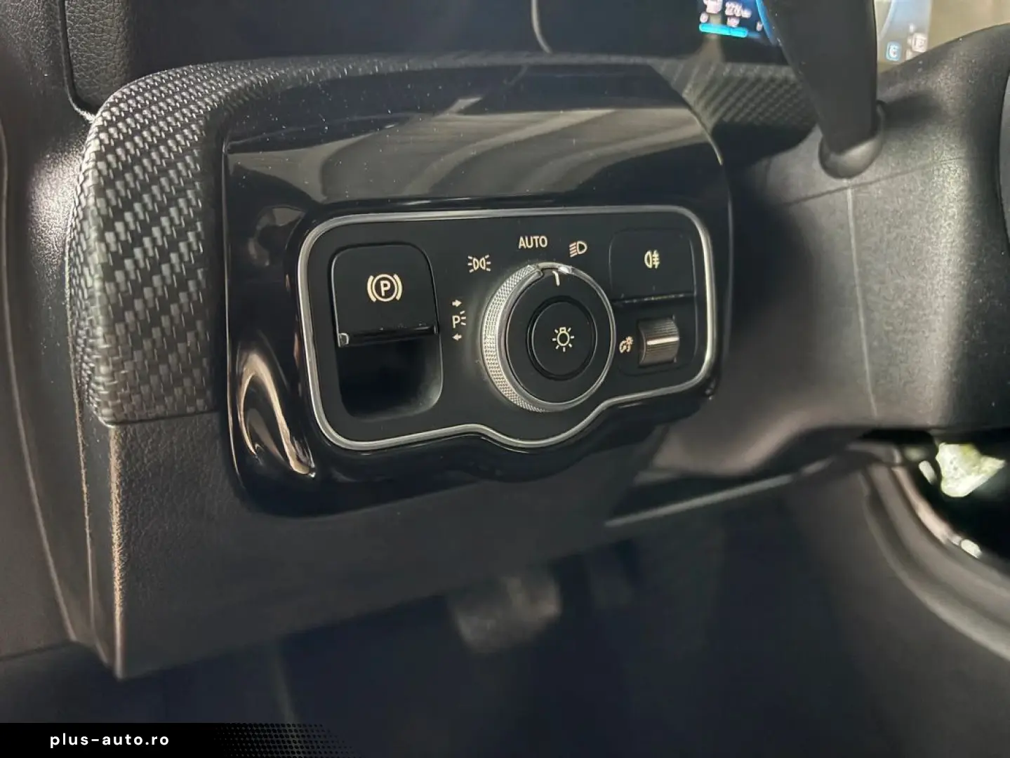 Mercedes-Benz A-180