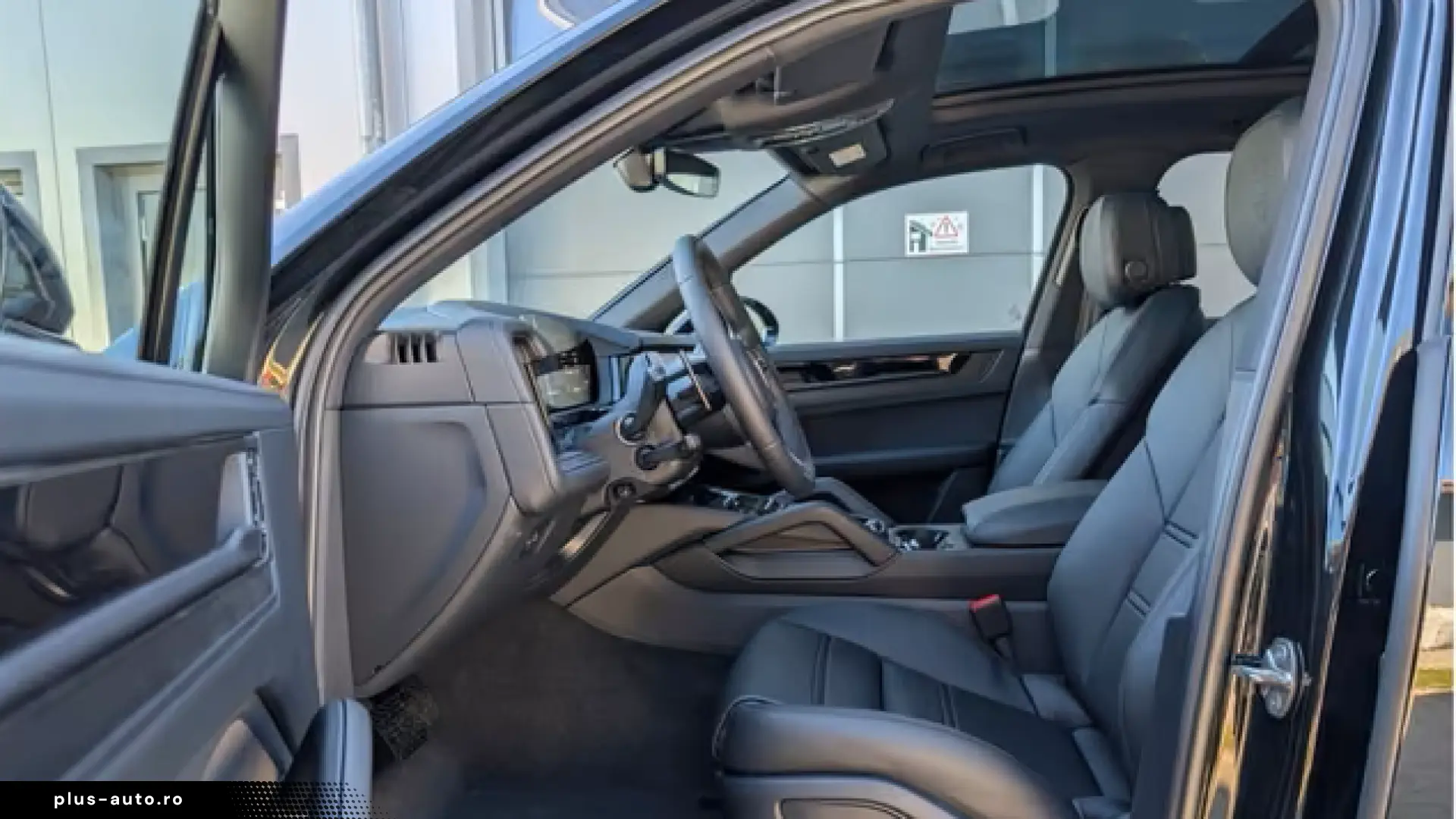 Porsche Cayenne Black Edition