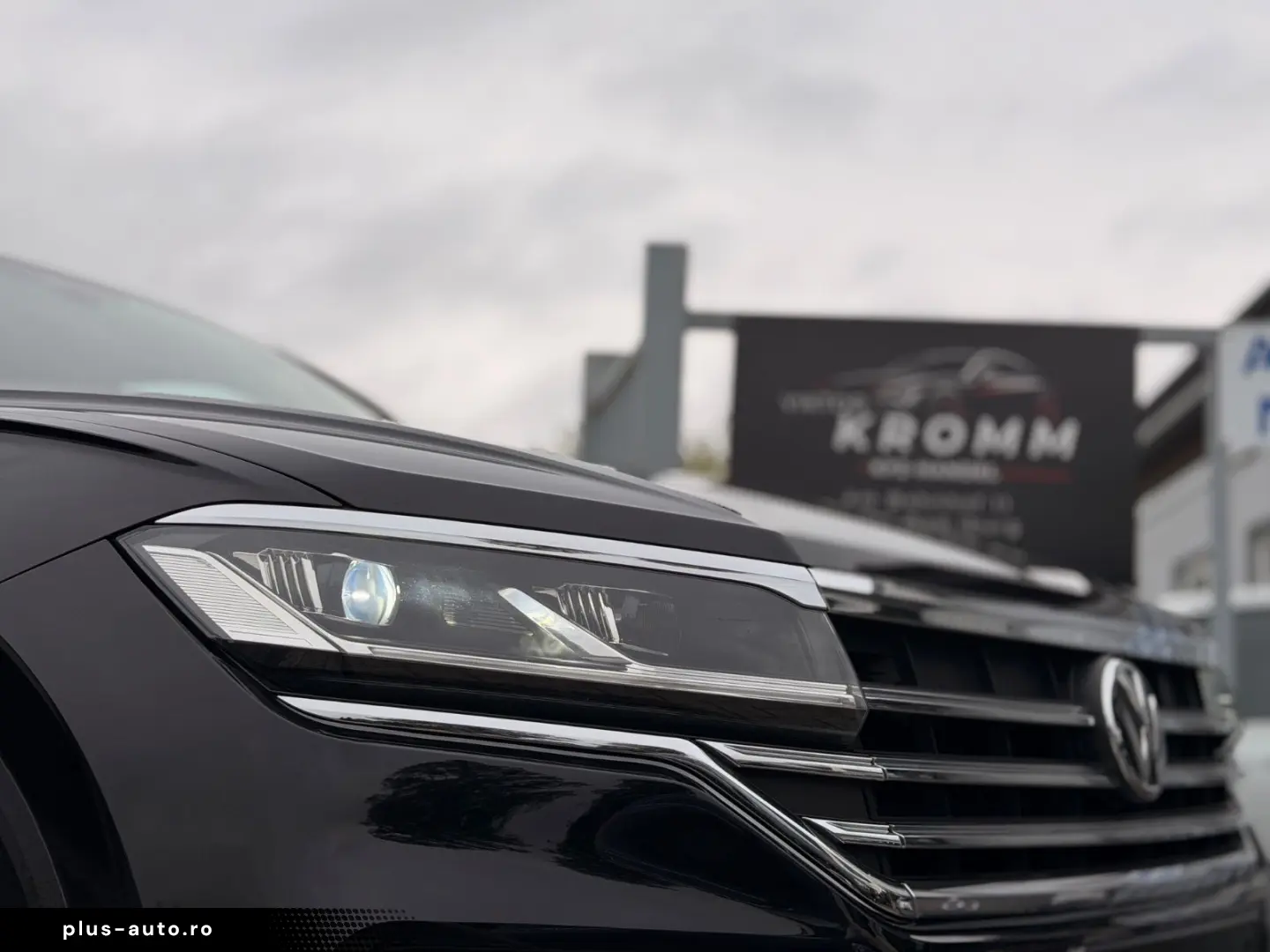 VW Touareg 3.0TDI 4Motion LED AHK KAMERA L-Ass 1Han