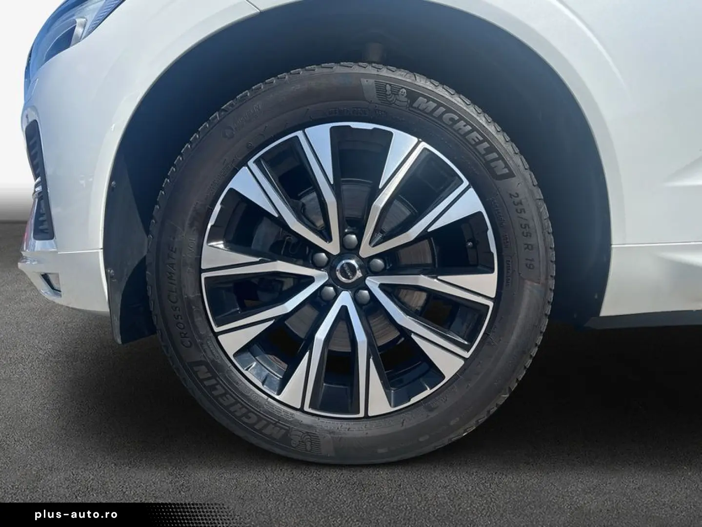 VOLVO XC60 B5 AWD Leder Pilot BLIS 19'' AH&hellip;