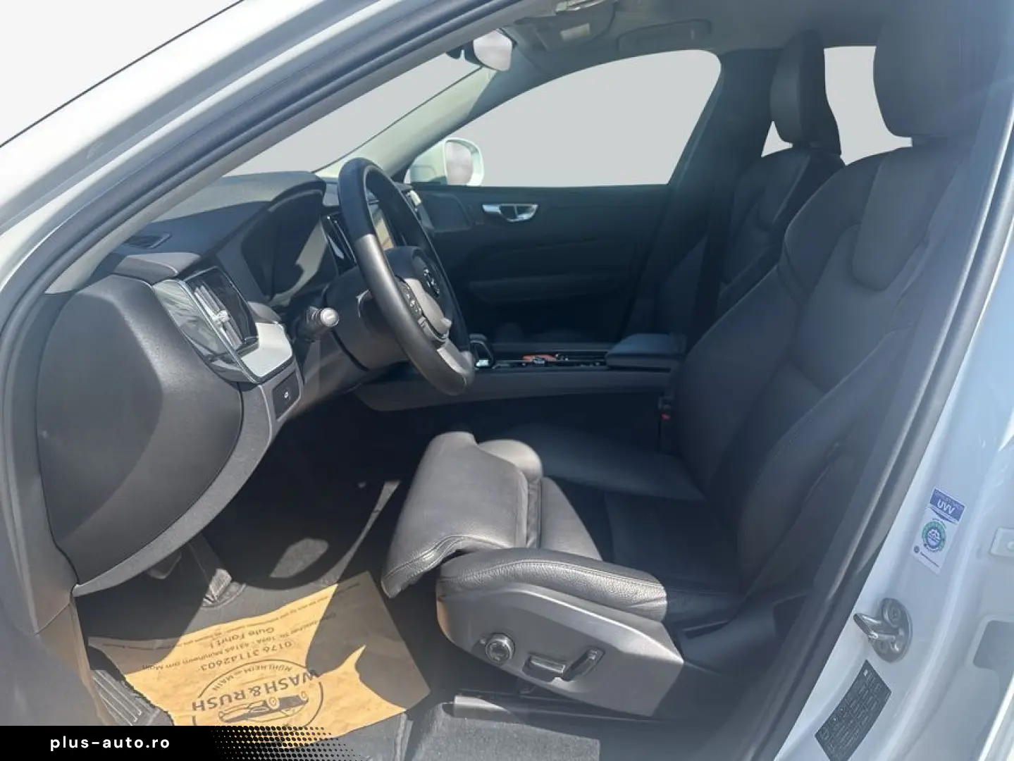 VOLVO XC60 B5 AWD Leder Pilot BLIS 19'' AH&hellip;
