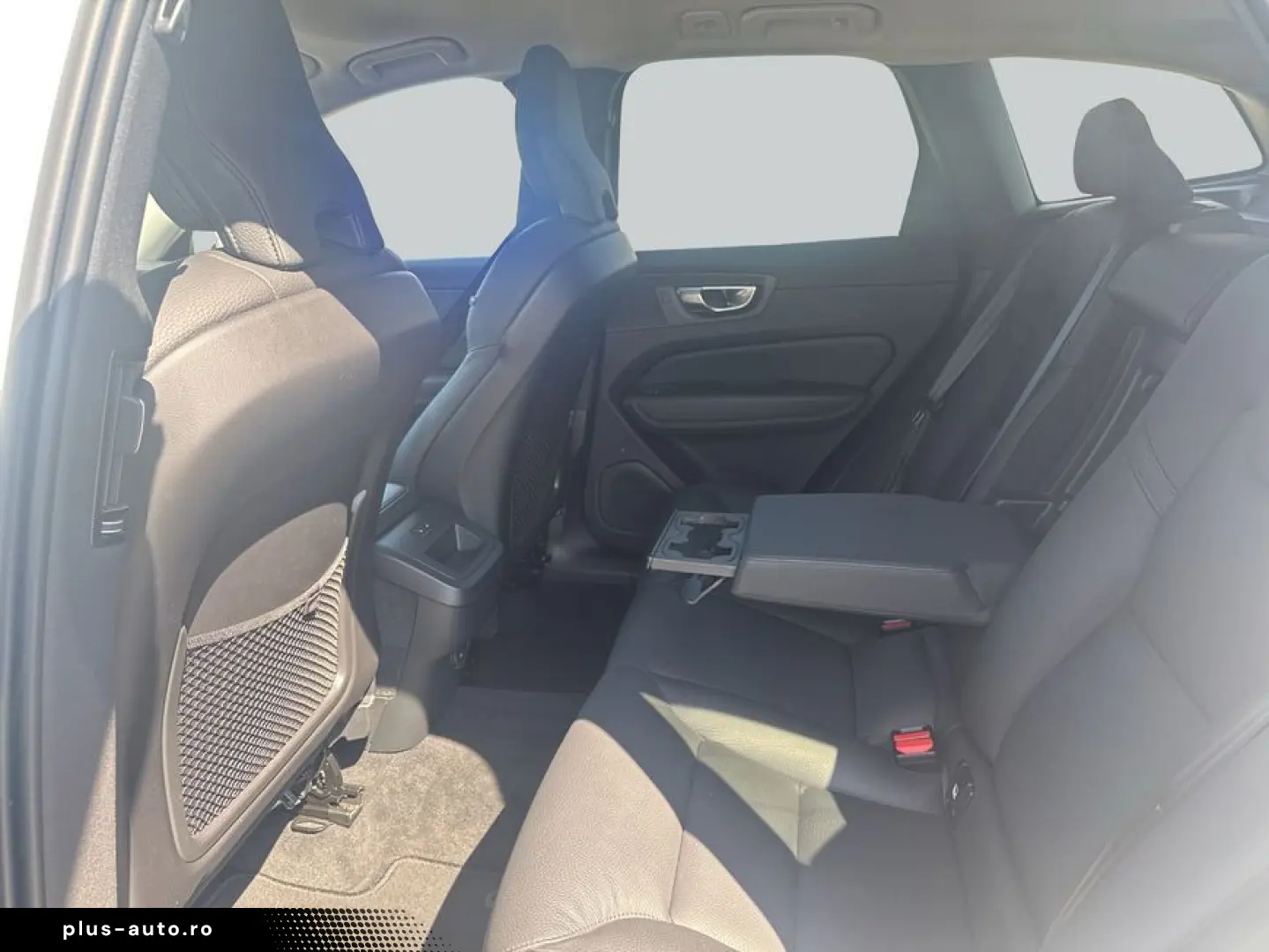 VOLVO XC60 B5 AWD Leder Pilot BLIS 19'' AH&hellip;
