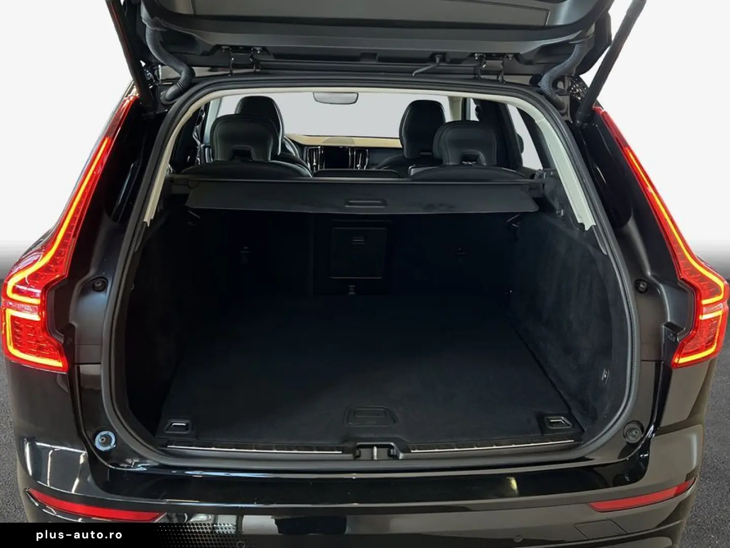 VOLVO XC60 B4 Aut BLIS PilotAssist Voll-LED Google-Map