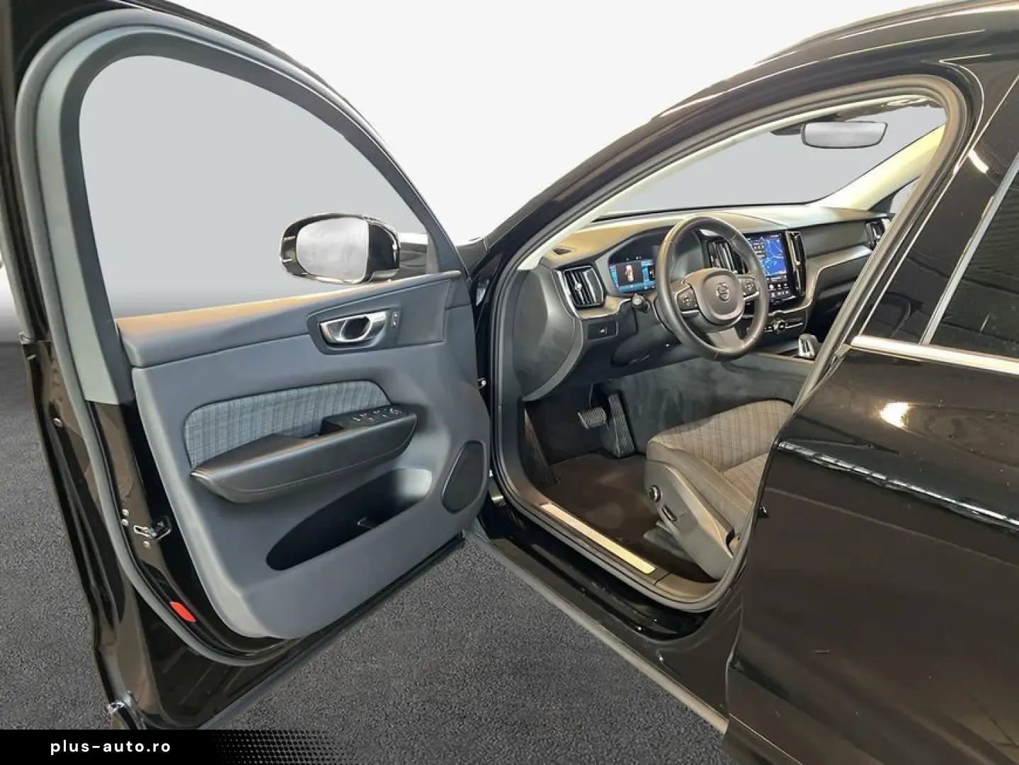 VOLVO XC60 B4 Aut BLIS PilotAssist Voll-LED Google-Map